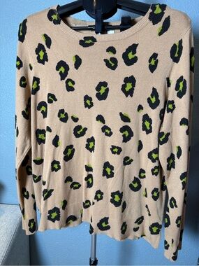 Style & Co. Beige Leopard Crewneck Sweater with Black and Lime Green Spots (2X)